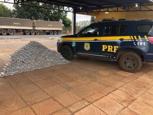 PRF apreende 348 kg de cocaína